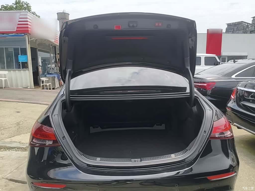Mercedes-Benz E-Class, 2021 19