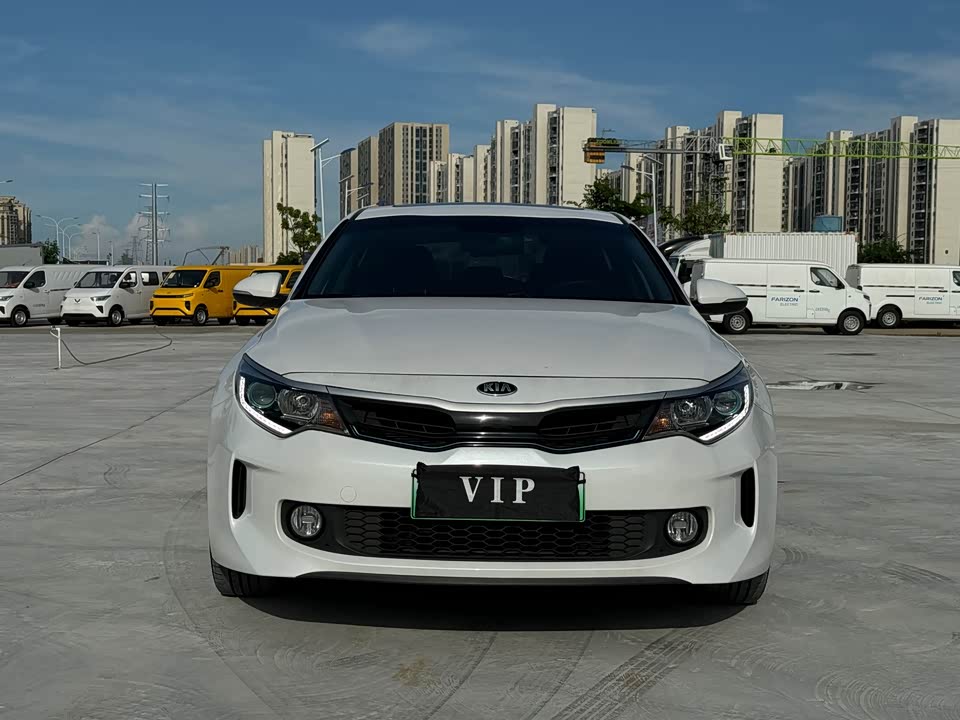 Kia K5 Kia K5