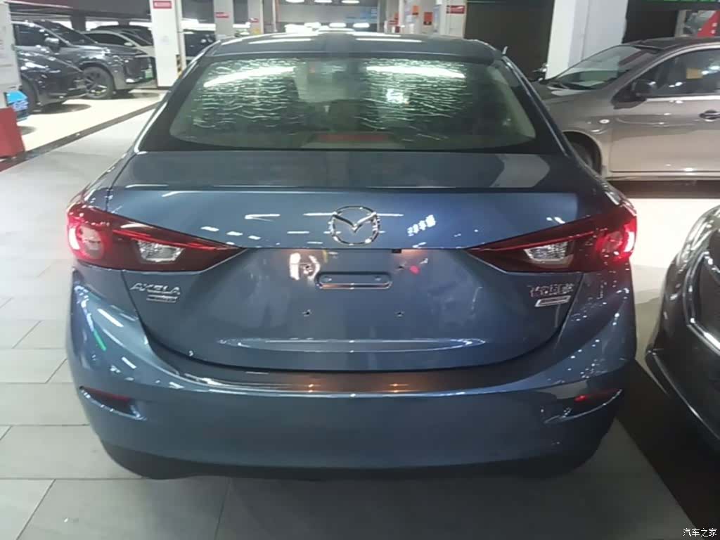 Mazda Mazda3, 2017 6