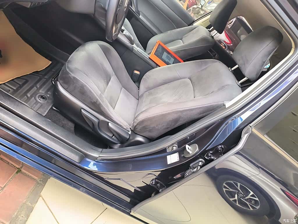 Lexus CT, 2020 11
