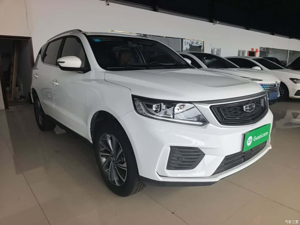 Geely X6, 2020 4
