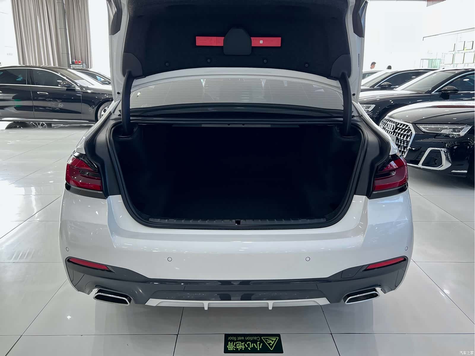 BMW 5 Series, 2024 22