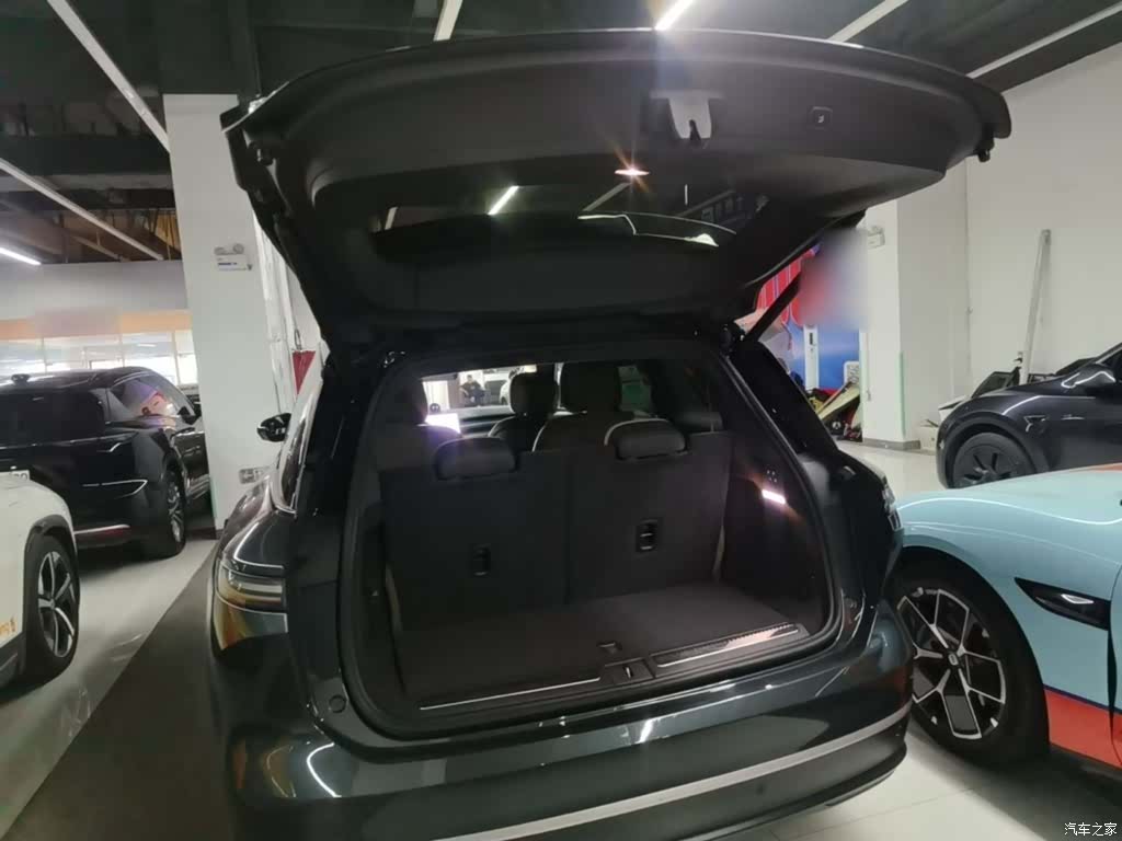 NIO ES8, 2023 19