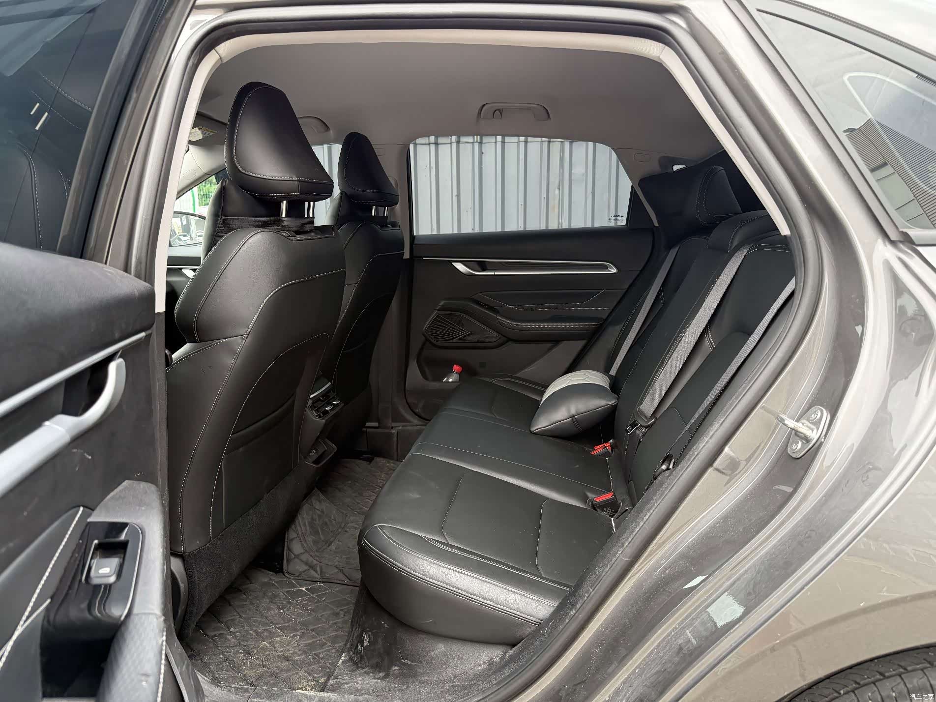 Geely Emgrand, 2024 14