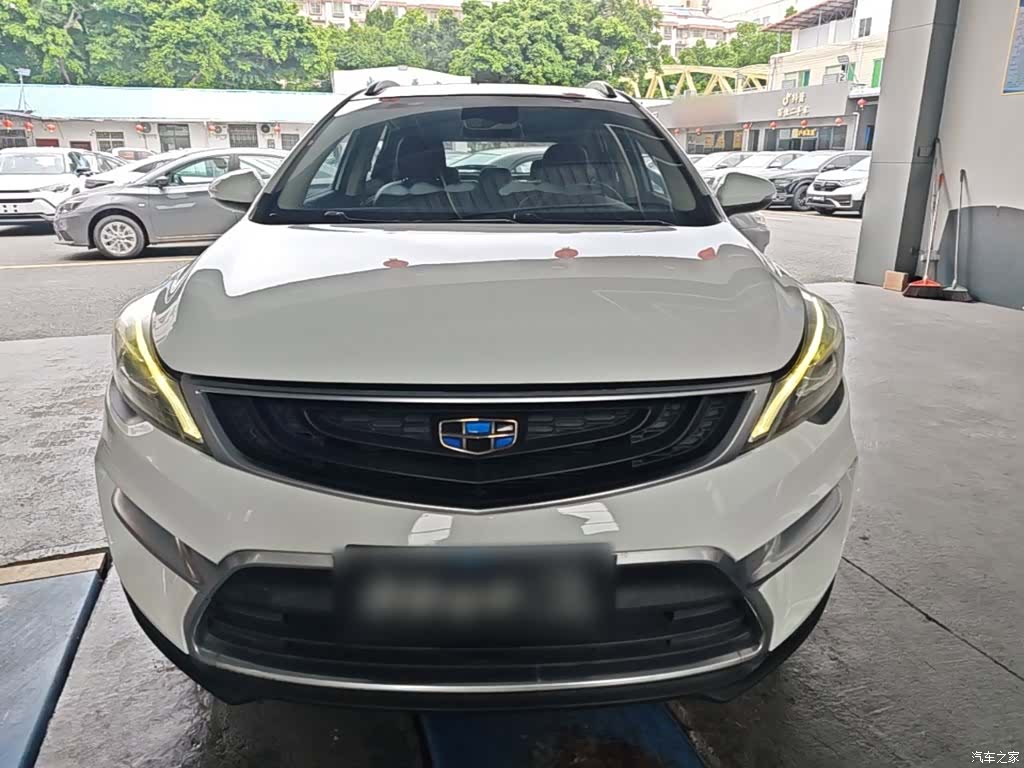 Geely Emgrand, 2019 3