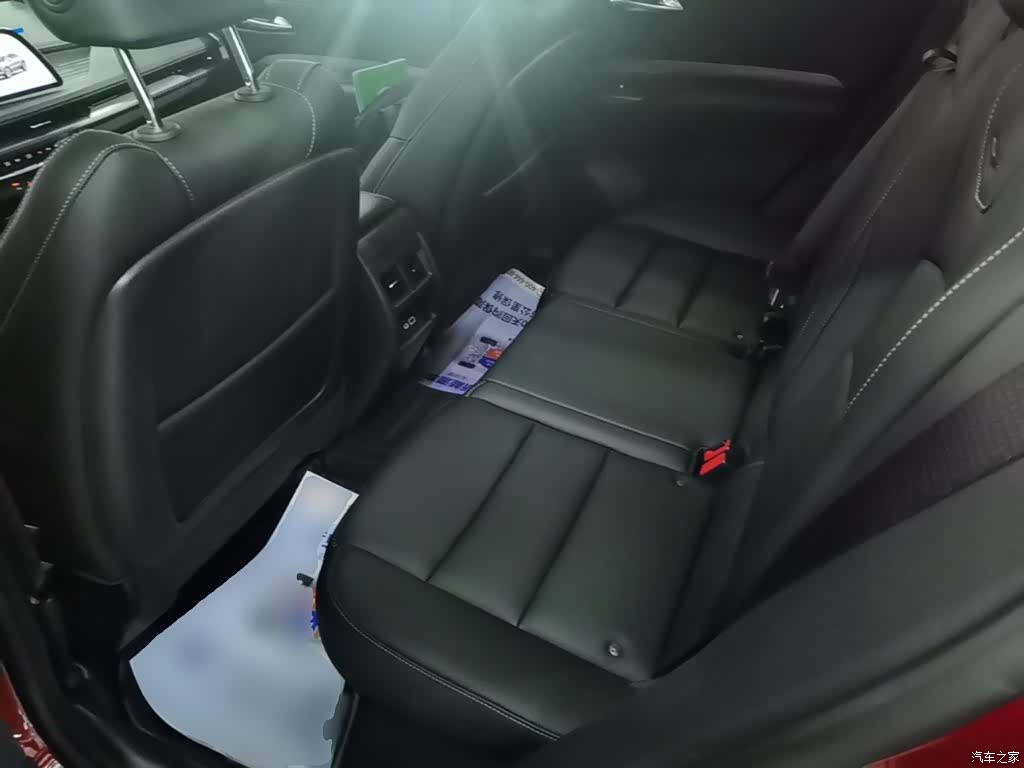 Cadillac XT4, 2024 17