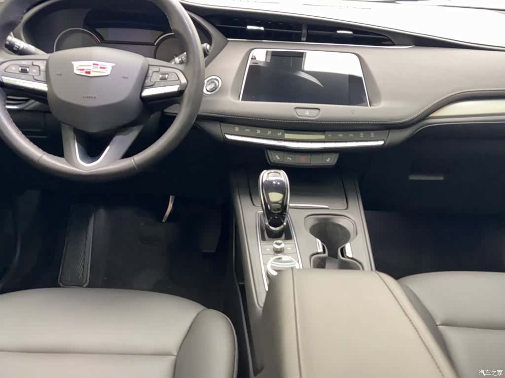Cadillac XT4, 2021 4