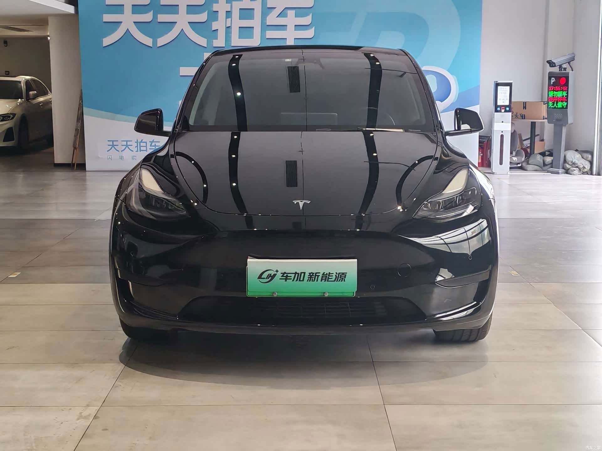 Model Y, 2023 2
