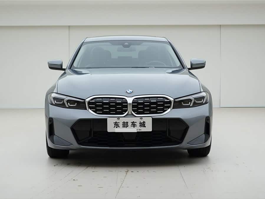 BMW 3 Series 2025, фото 2