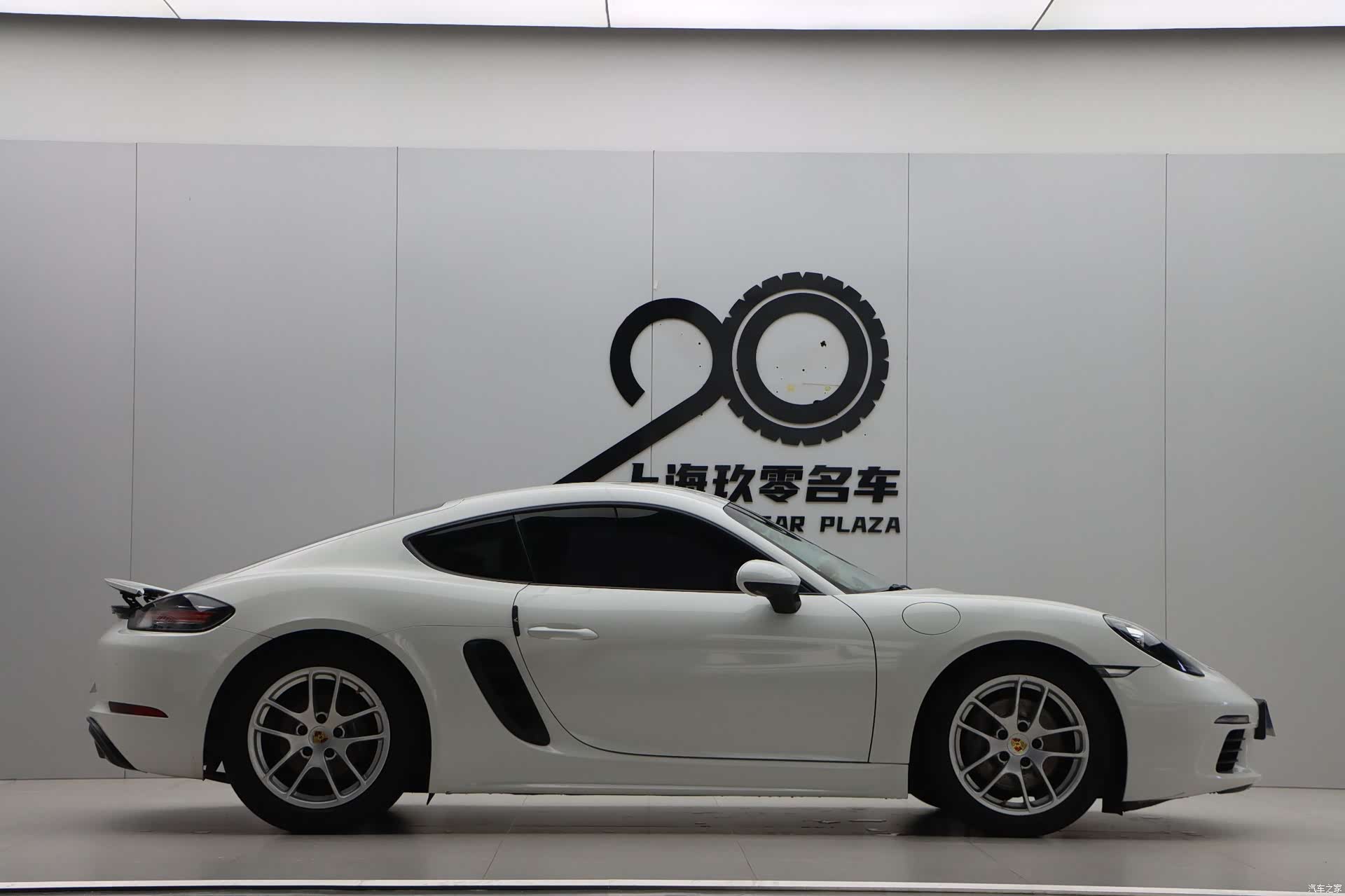 Porsche Cayman, 2018 8