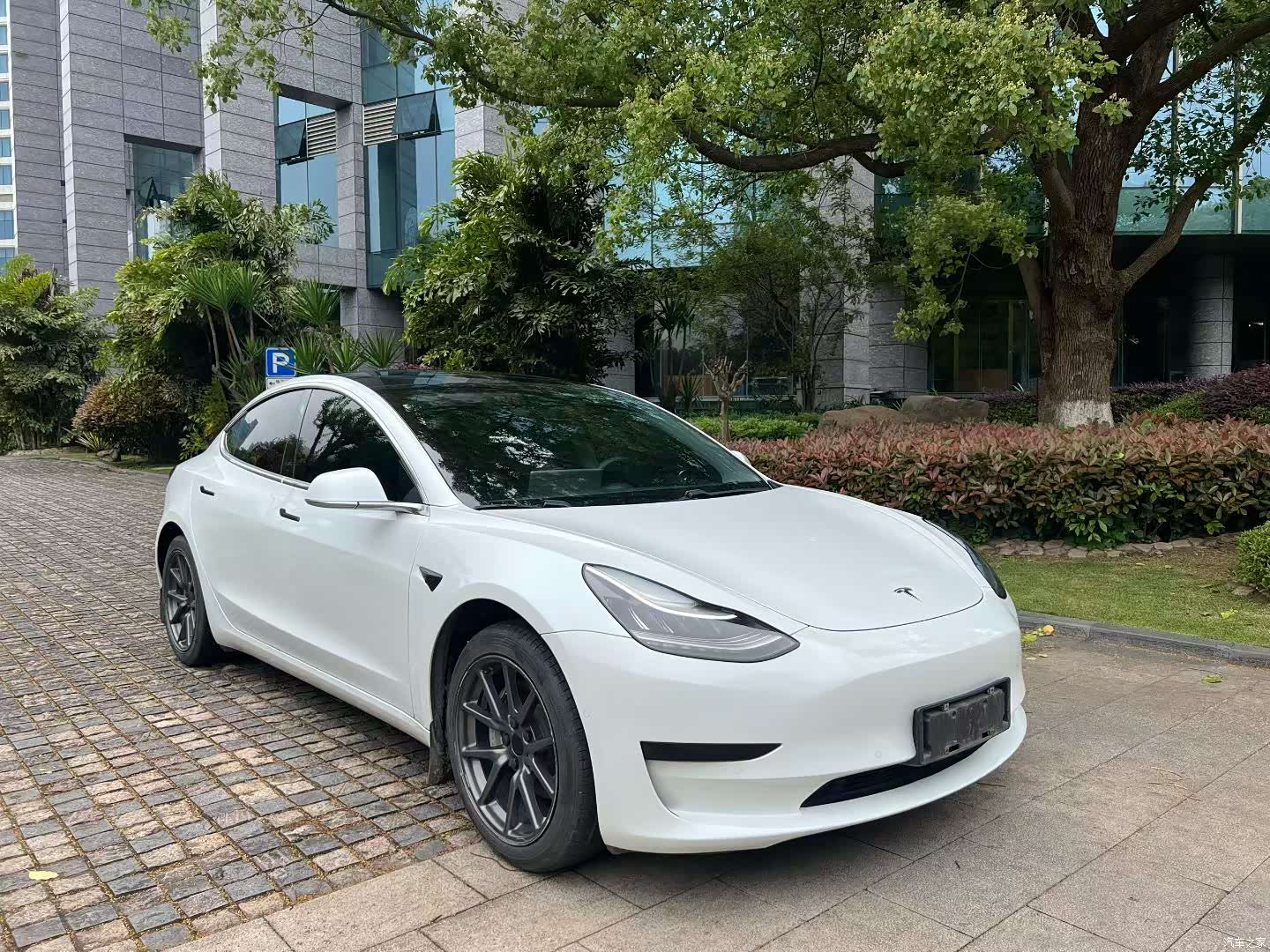 Tesla Model 3, 2020 1