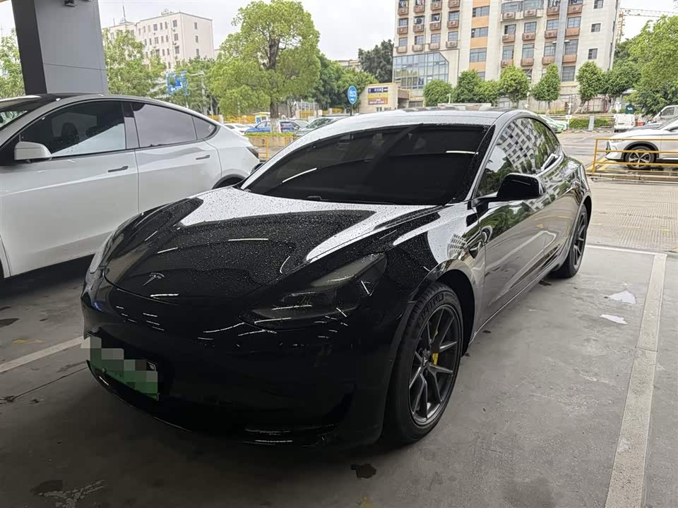 Tesla Model 3 Tesla Model 3