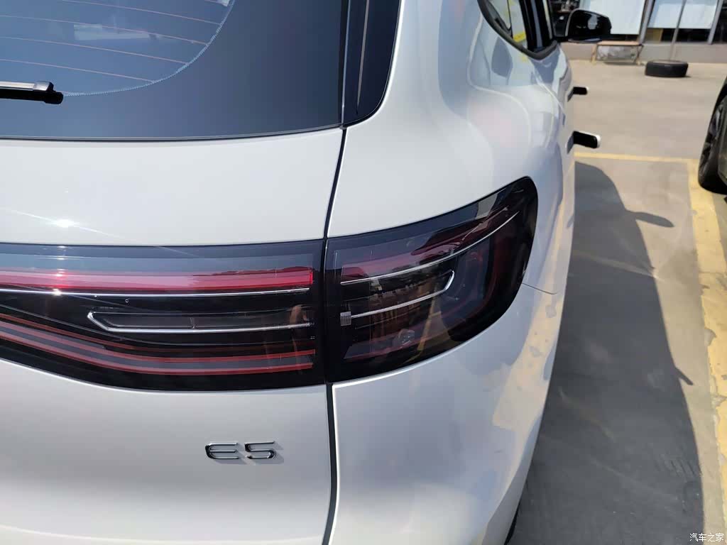 Geely Galaxy E5, 2025 8