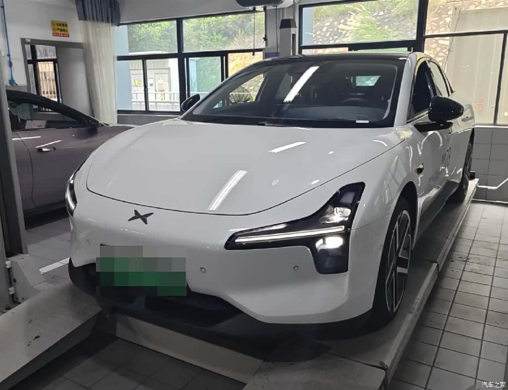 Xpeng Mona M03, 2025 1
