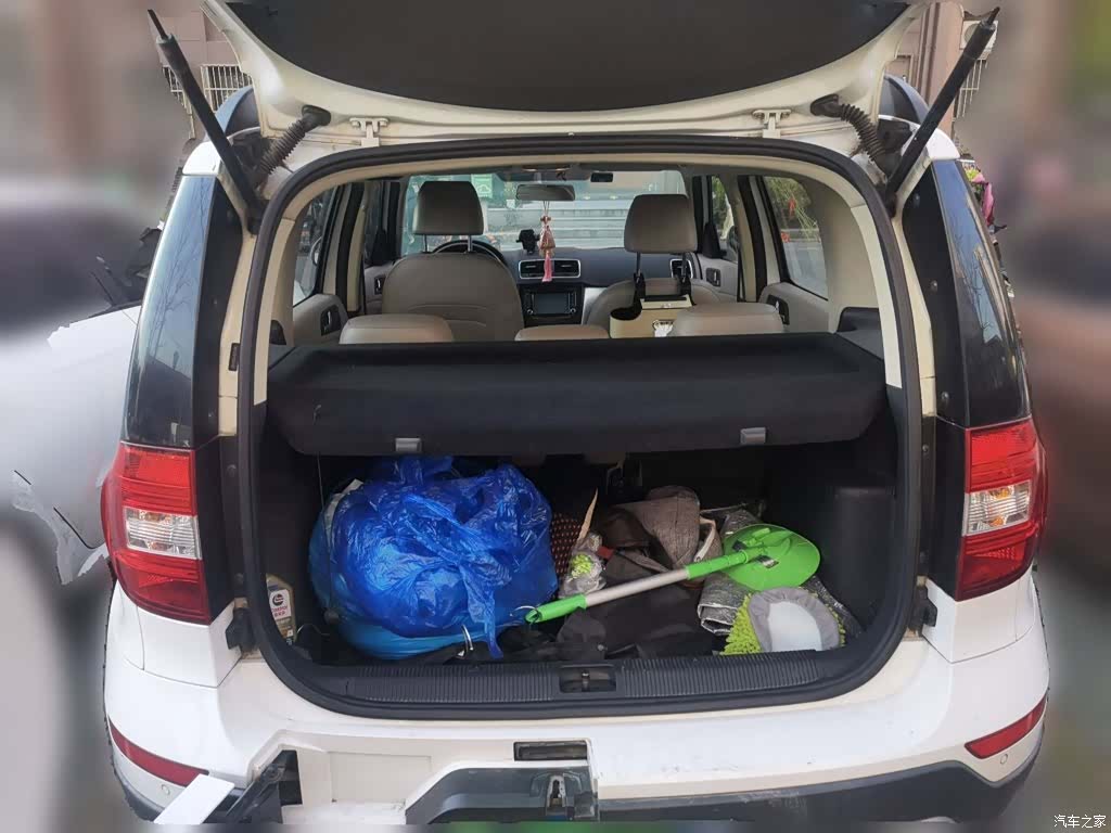Skoda Yeti, 2014 10
