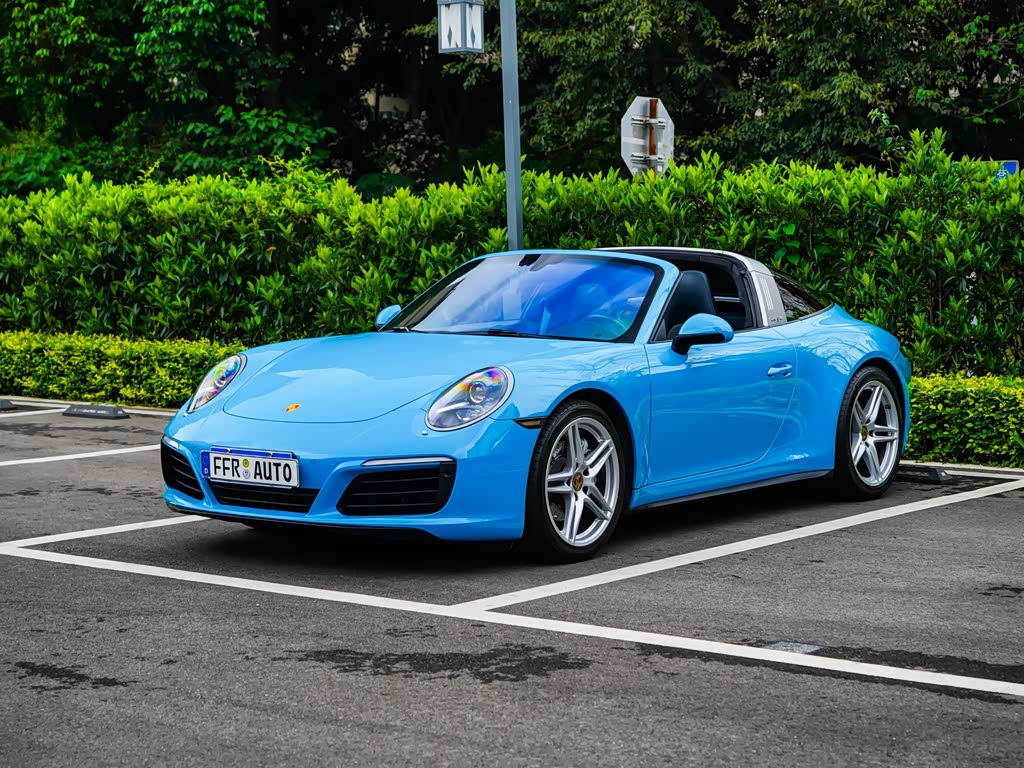 Porsche 911