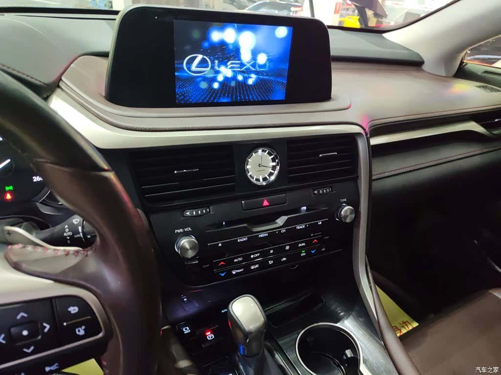 Lexus RX, 2022 9