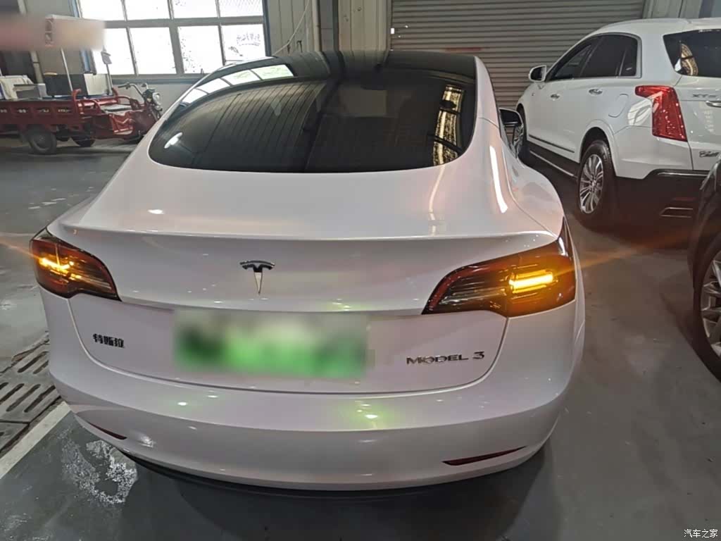 Tesla Model 3, 2023 6