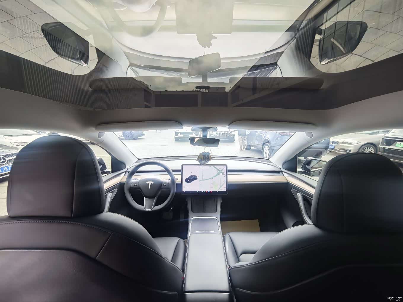 Tesla Model Y, 2021 25
