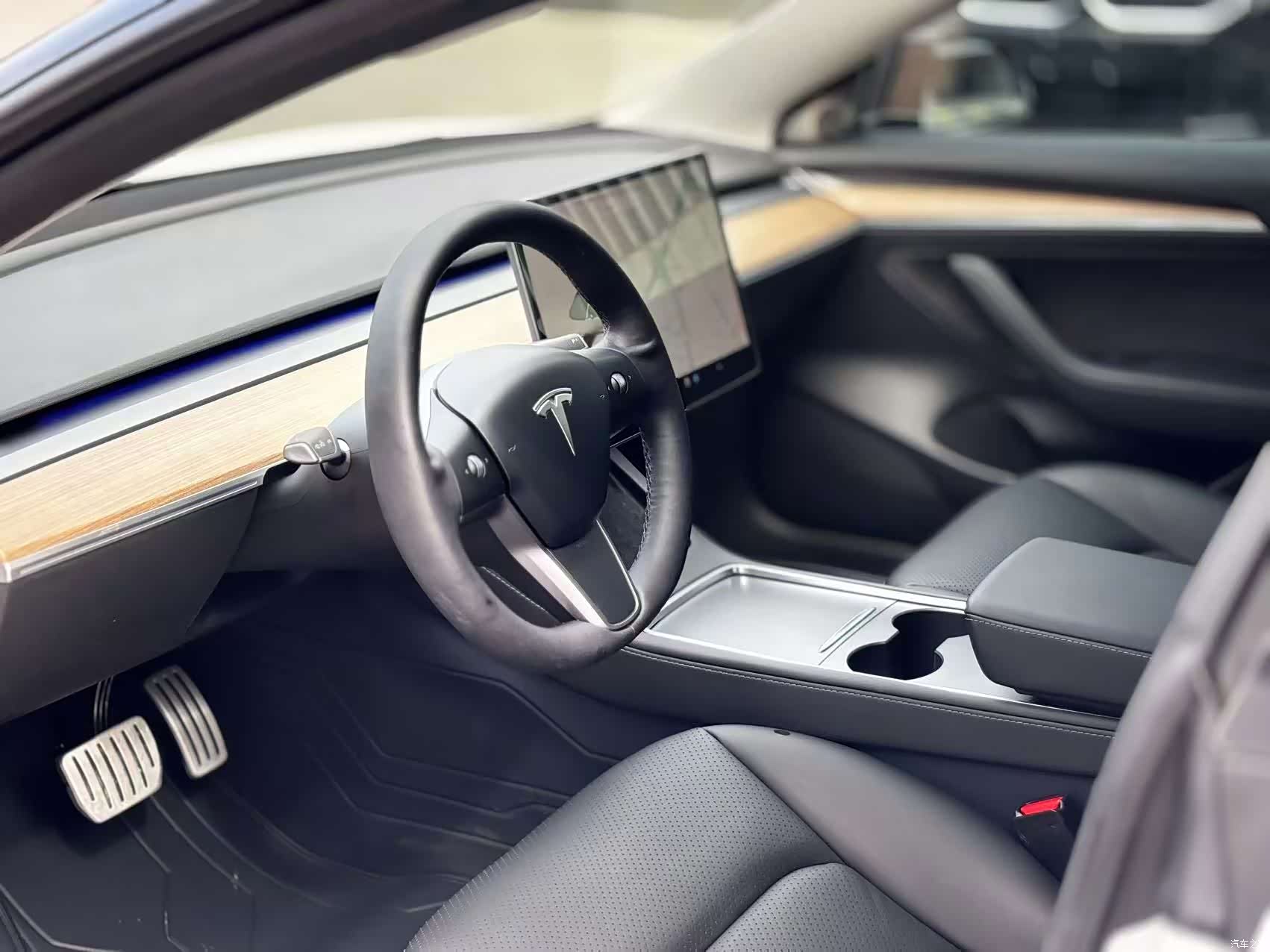 Tesla Model 3, 2021 4