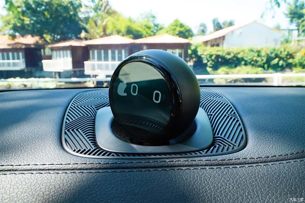 NIO ES8, 2018 13