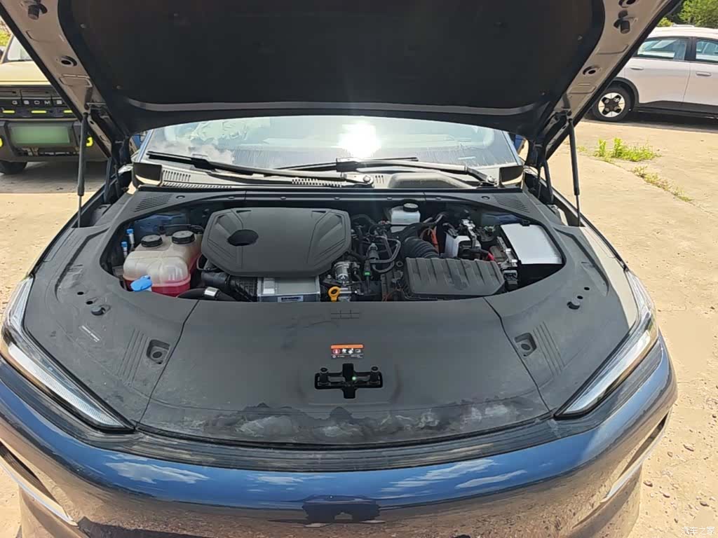 Geely 8, 2025 20