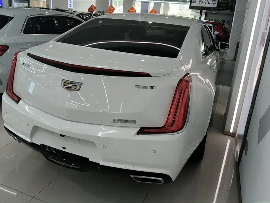 Cadillac XTS