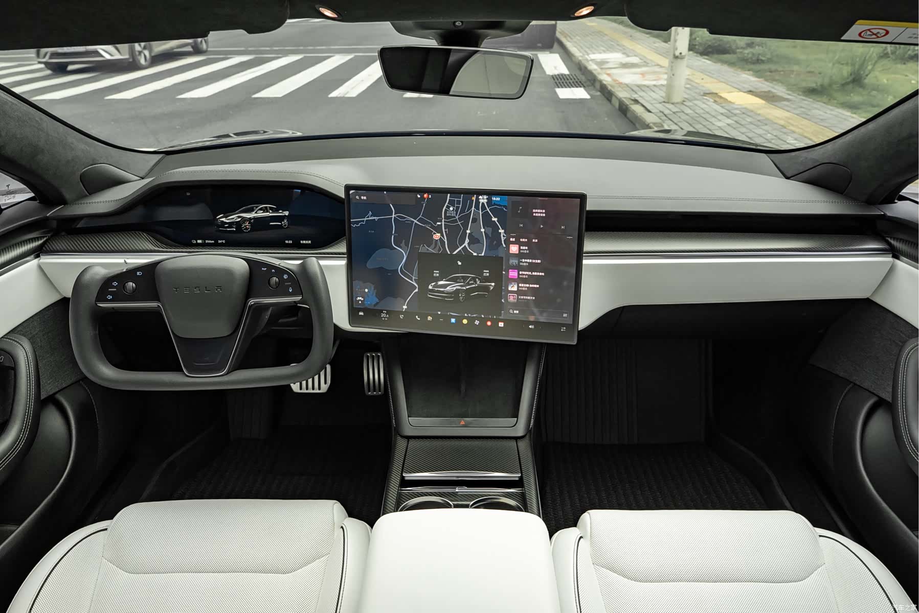 Tesla Model S, 2023 8