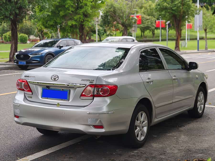 Toyota Corolla 2012, фото 6