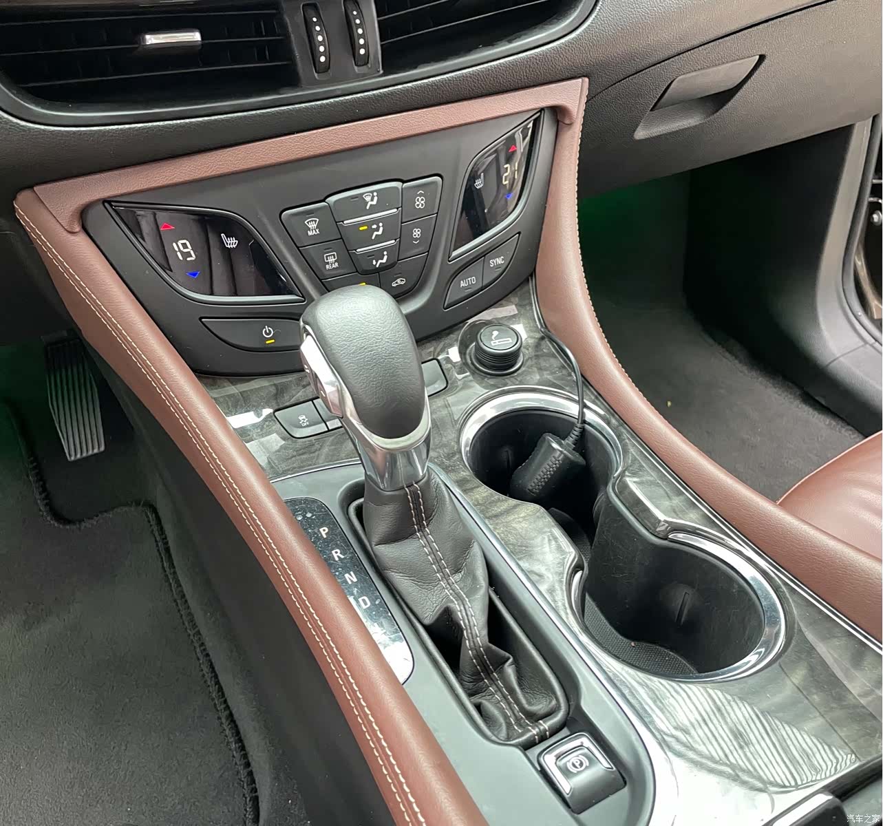 Buick Envision Plus, 2015 12