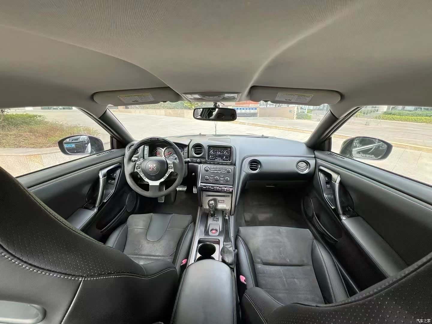 Nissan GT-R, 2013 9
