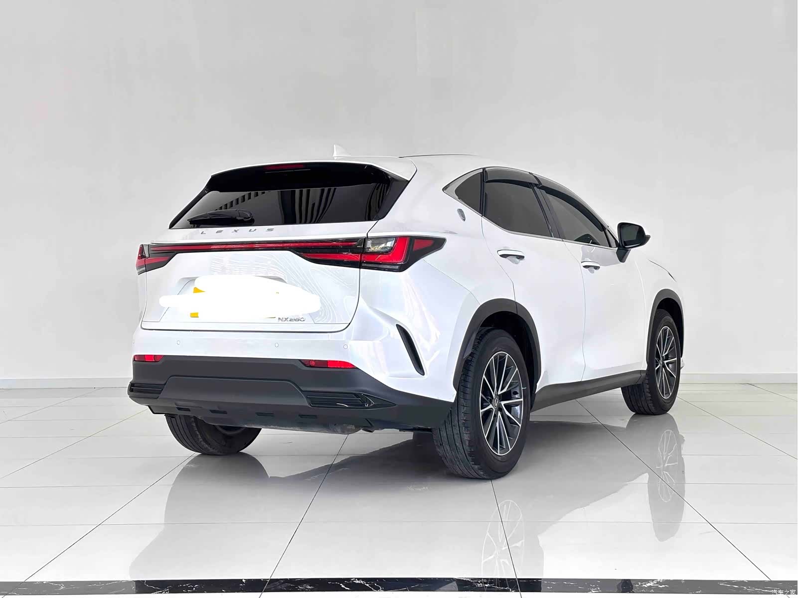 Lexus NX, 2024 3