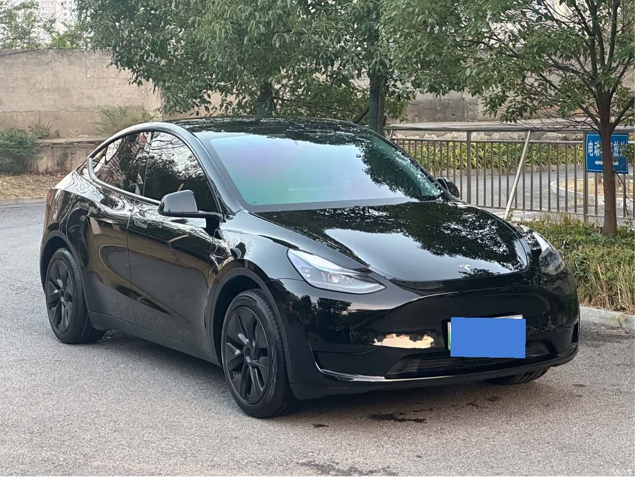 Tesla Model Y, 2022 2
