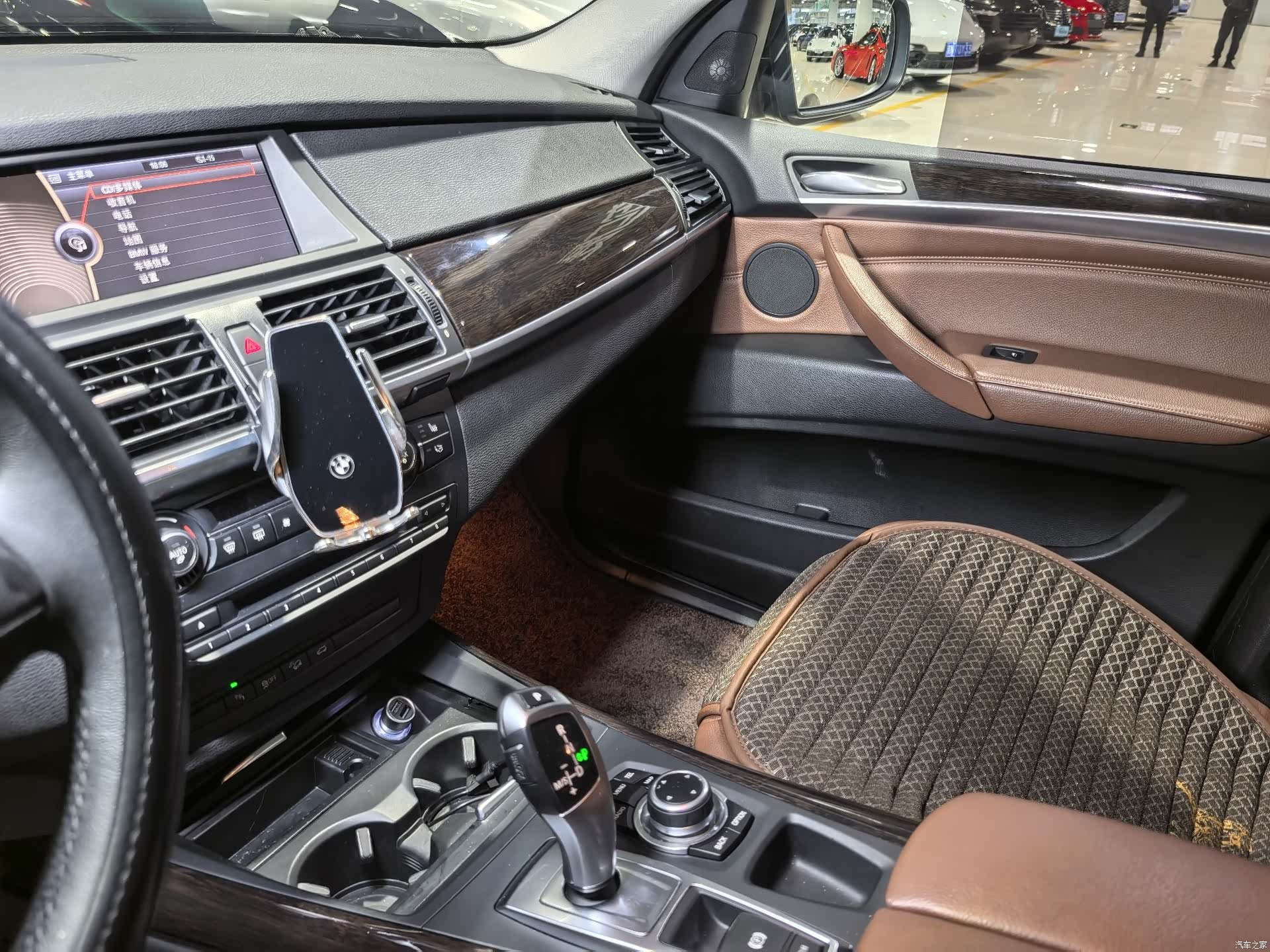 BMW X5, 2011 10