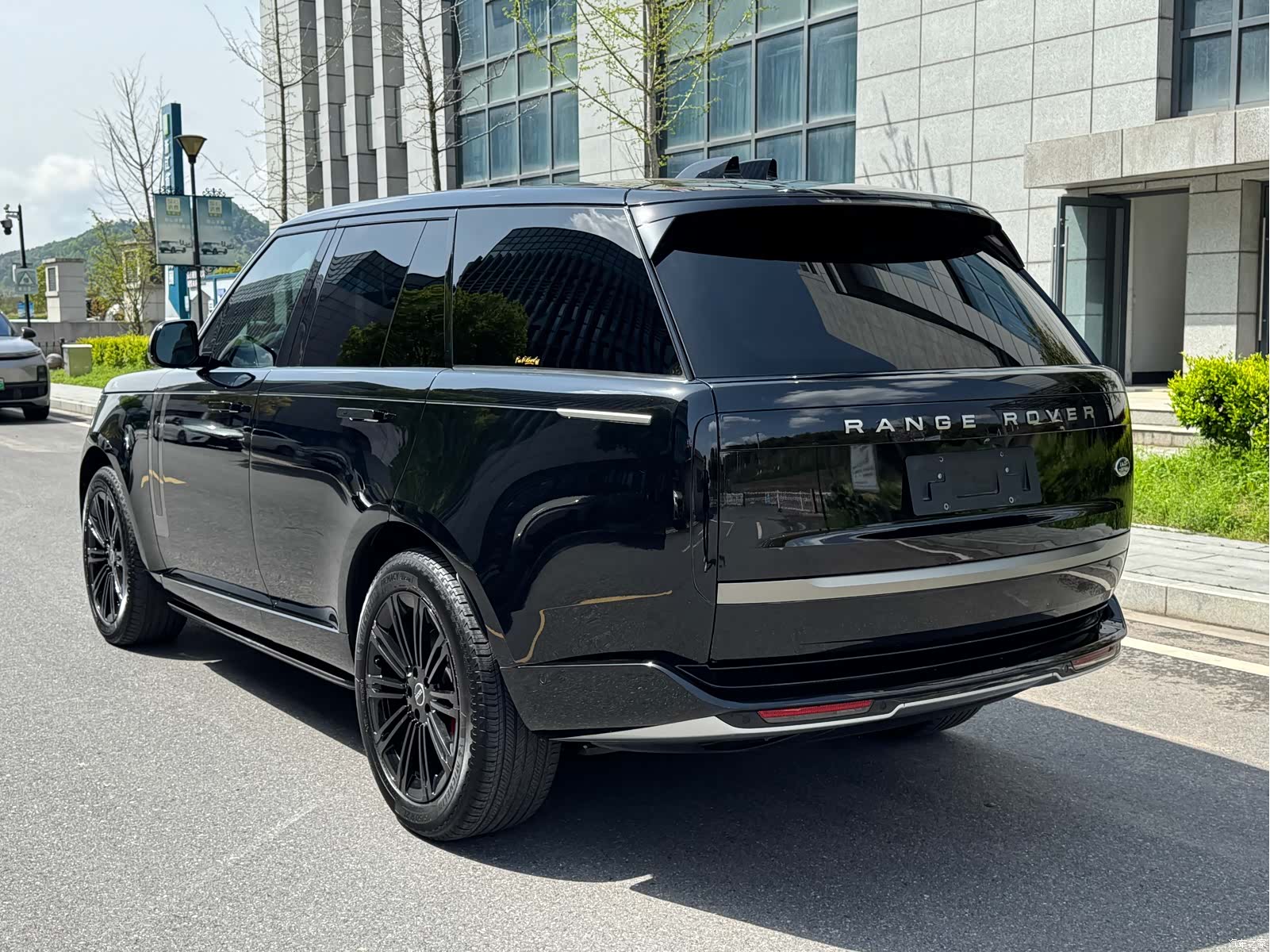 Land Rover Range Rover, 2023 все фото