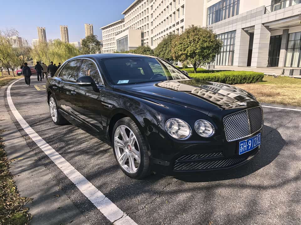 Bentley Flying