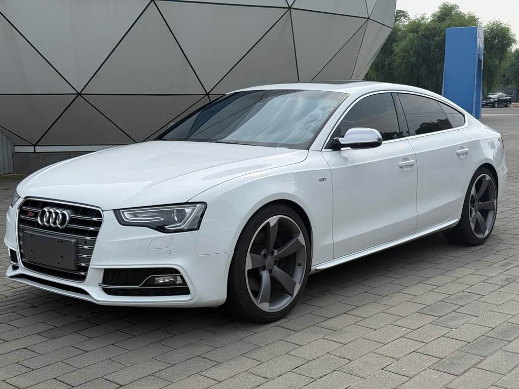 Audi S5