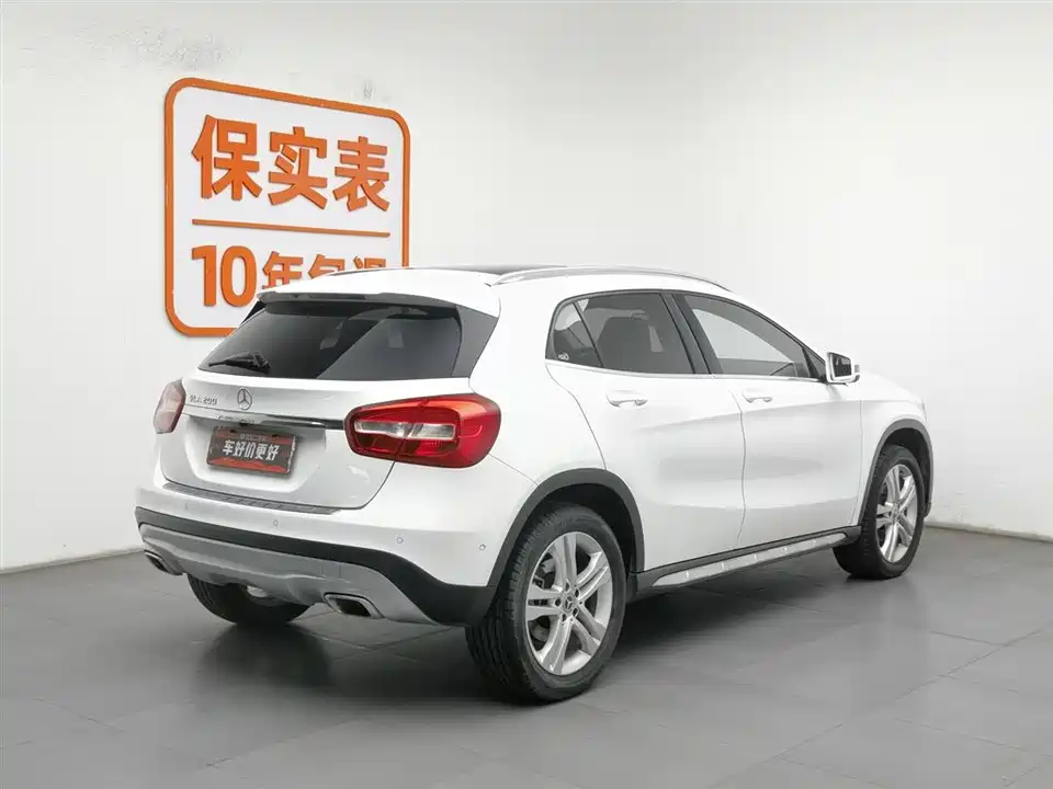 Mercedes-Benz GLA
