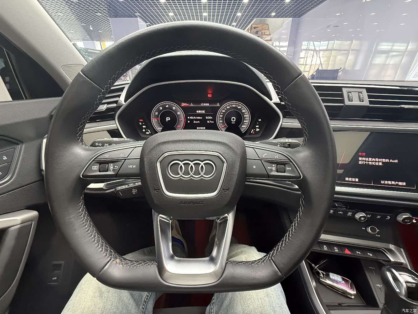 Audi Q3, 2023 12