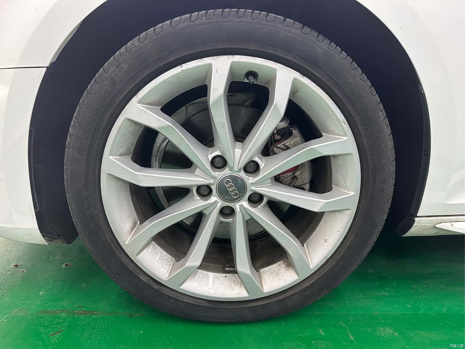 Audi A4L, 2017 28