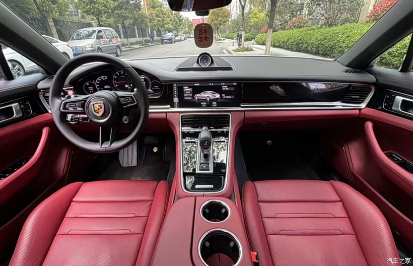 Porsche Panamera, 2021 все фото