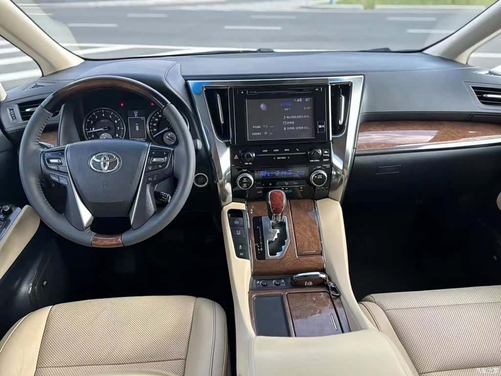 Toyota Alphard, 2017 18