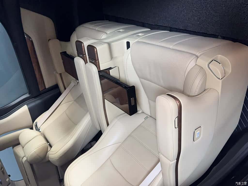 Toyota Alphard, 2017 6