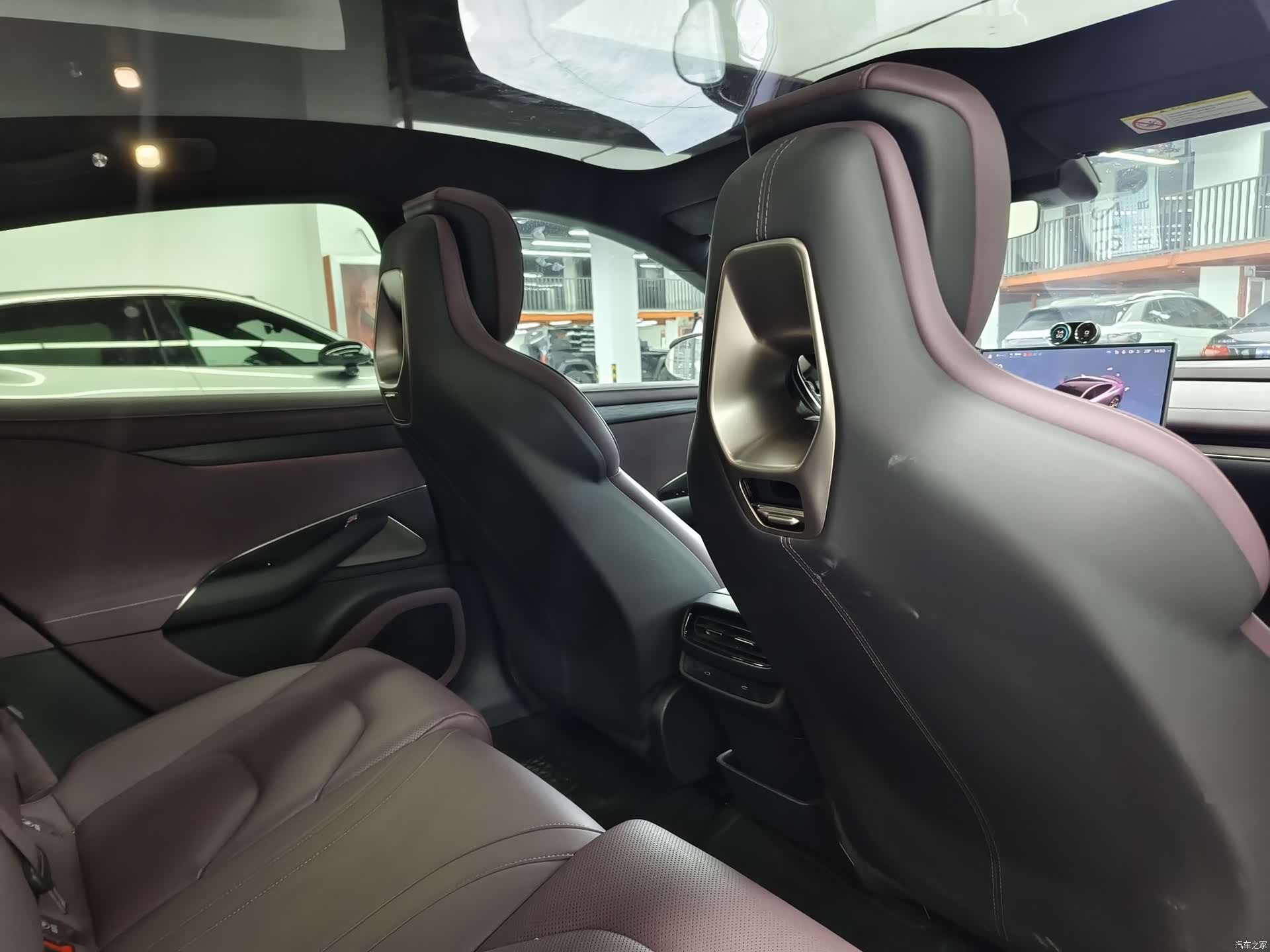 Xiaomi SU7, 2025 10