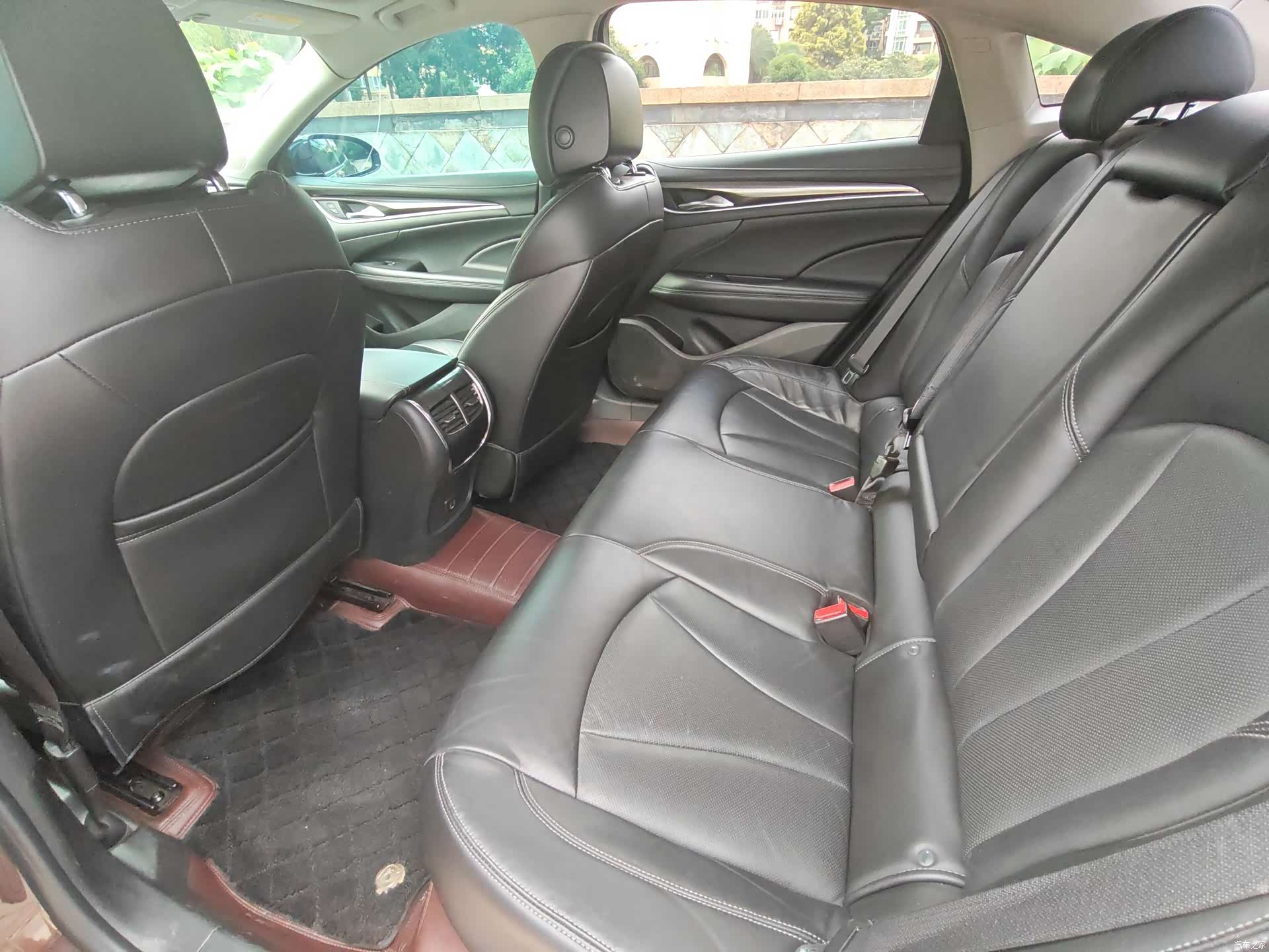 Buick LaCrosse, 2018 все фото