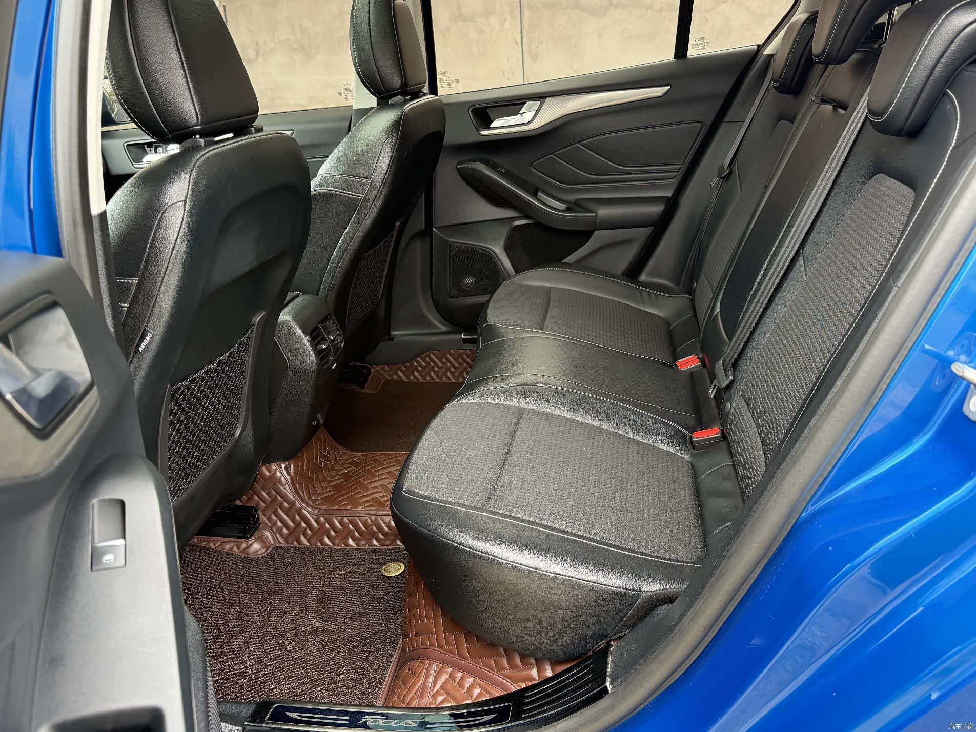 Ford Focus, 2019 13
