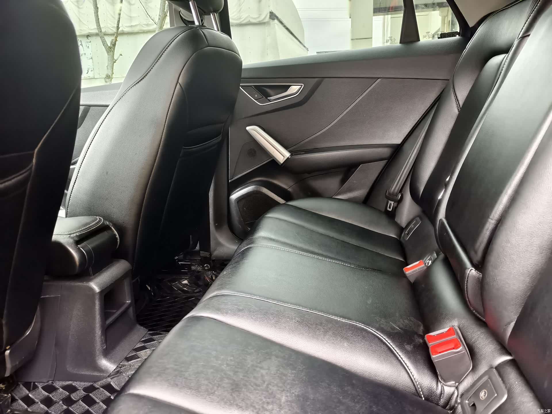 Audi Q2L, 2021 15