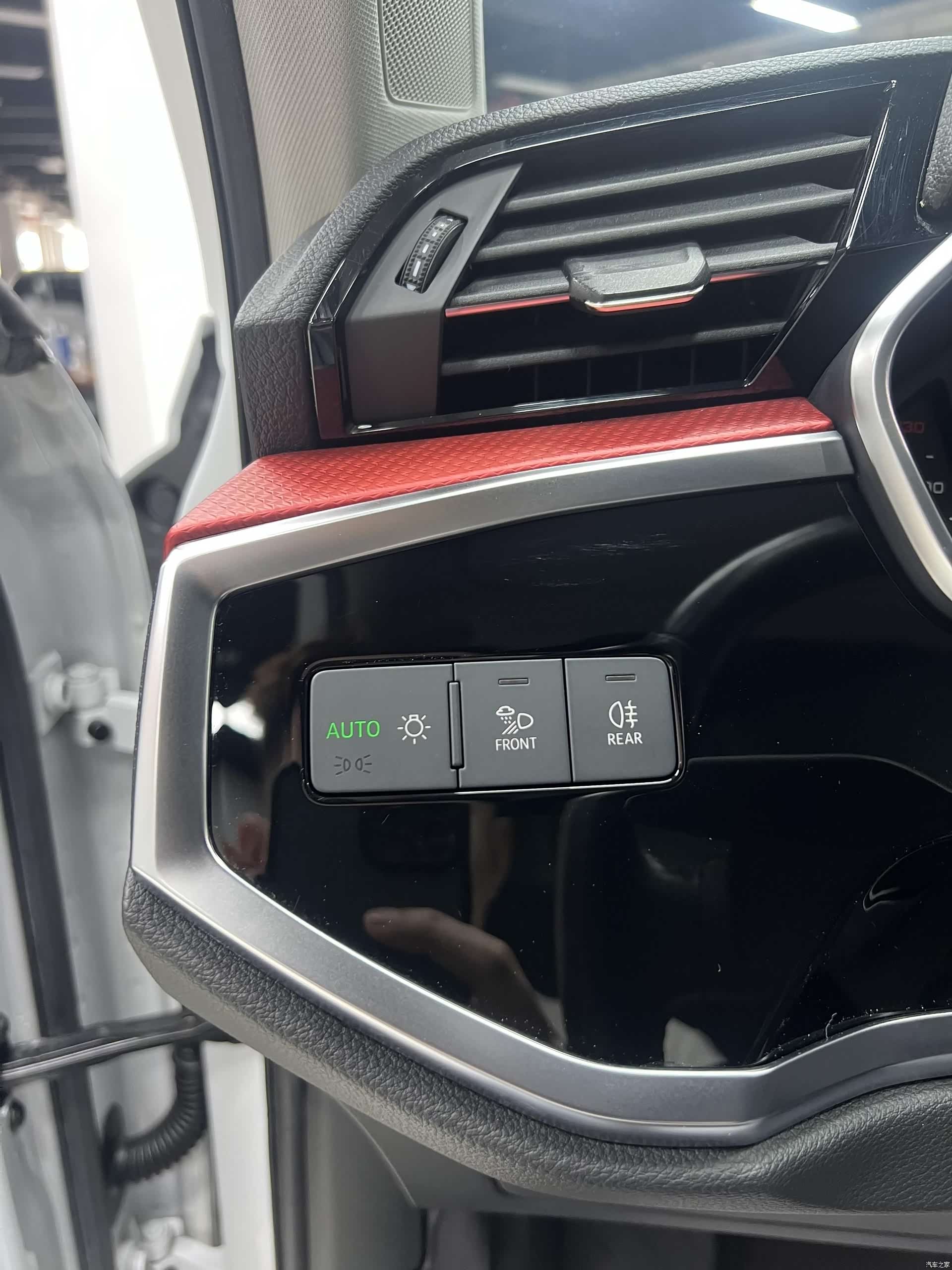 Audi Q3, 2021 10