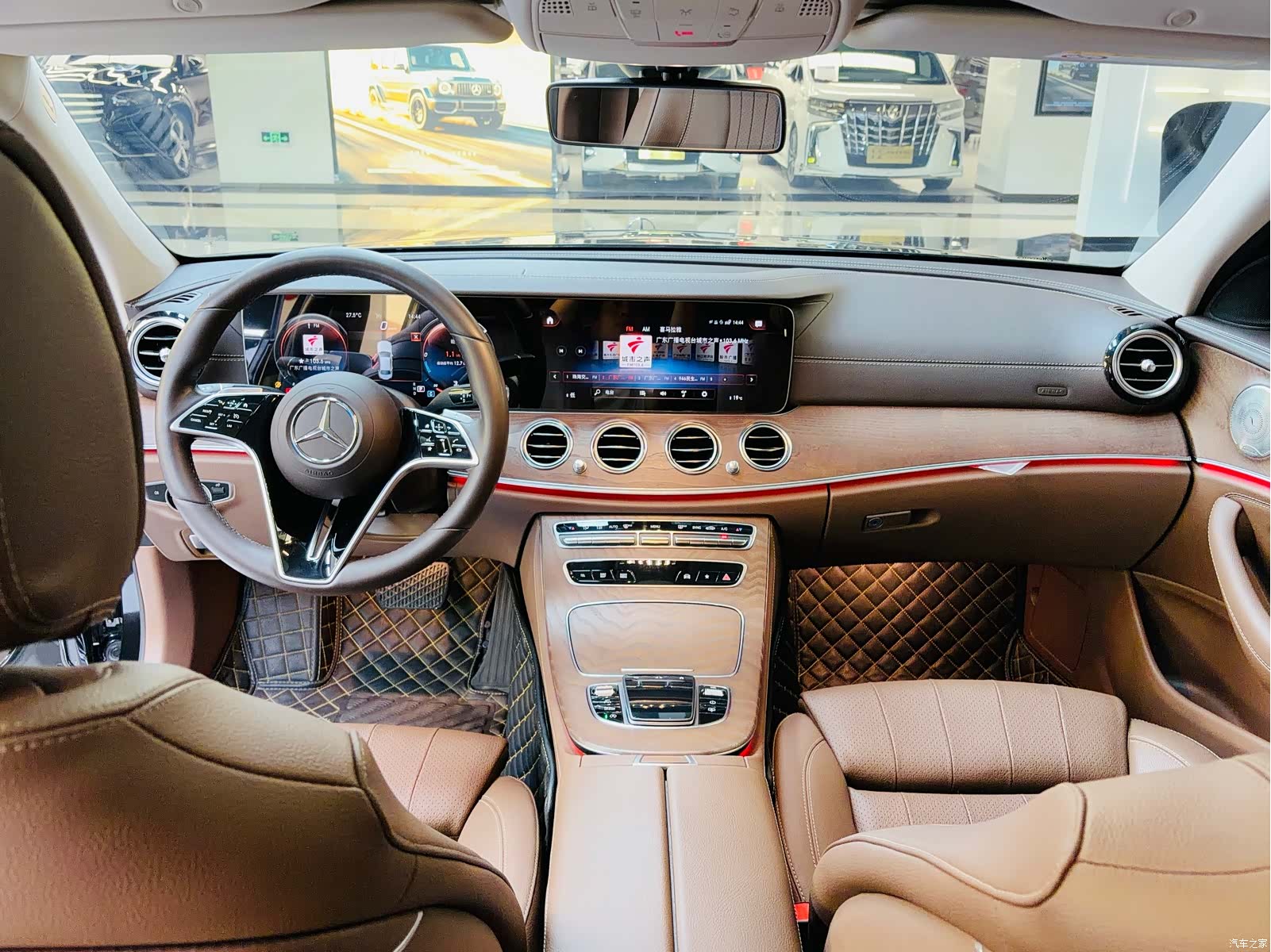 Mercedes-Benz E-Class, 2022 10