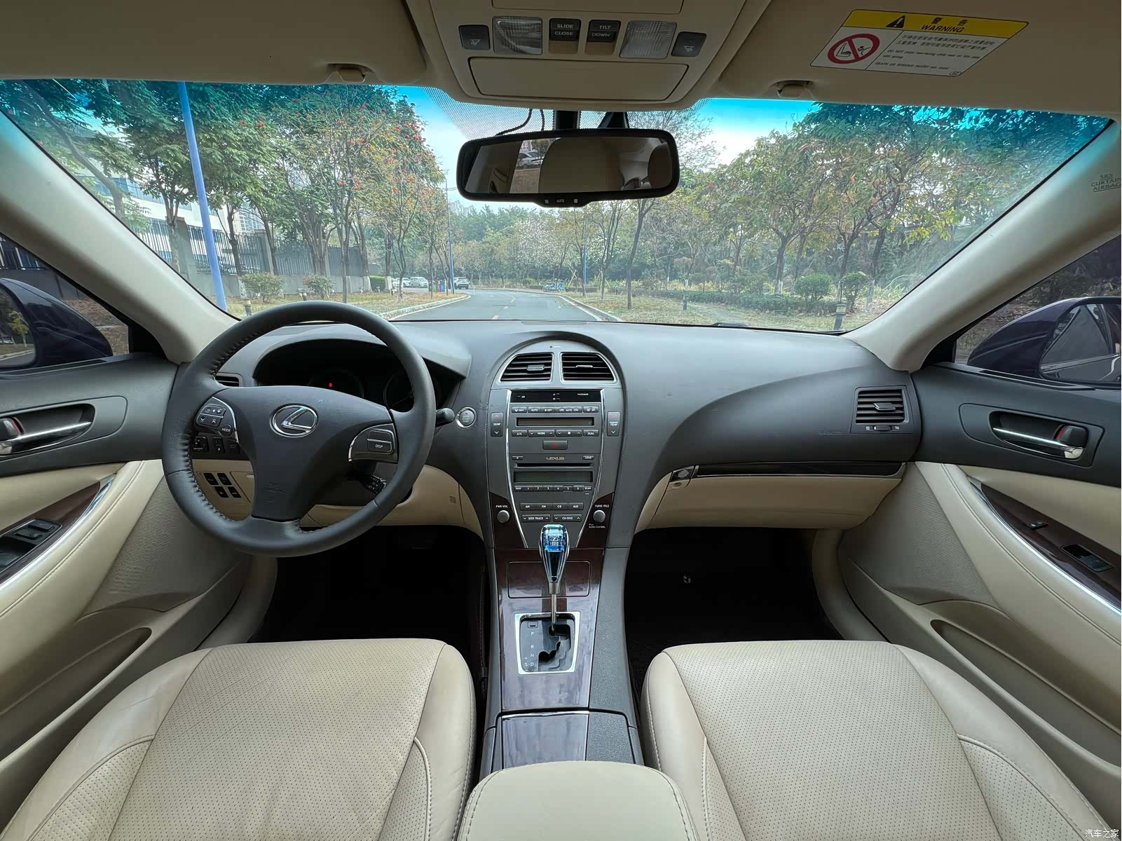 Lexus ES, 2011 14